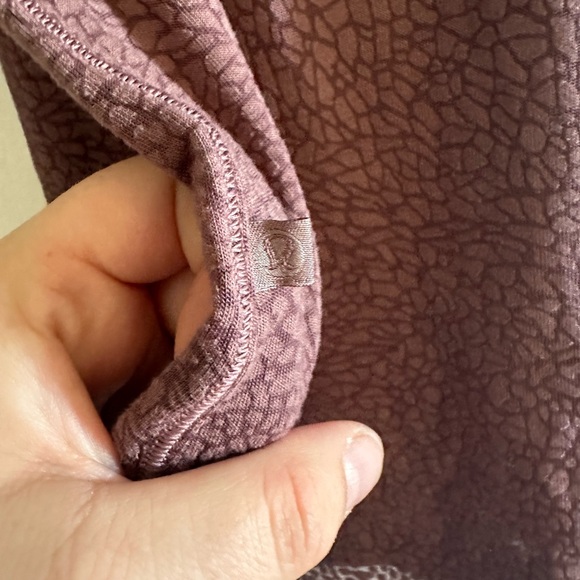 Lululemon Athletica Purple Timeless Classic Tank Top Size Small EUC - Picture 10 of 11